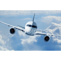 Samolot pasażerski w chmurach